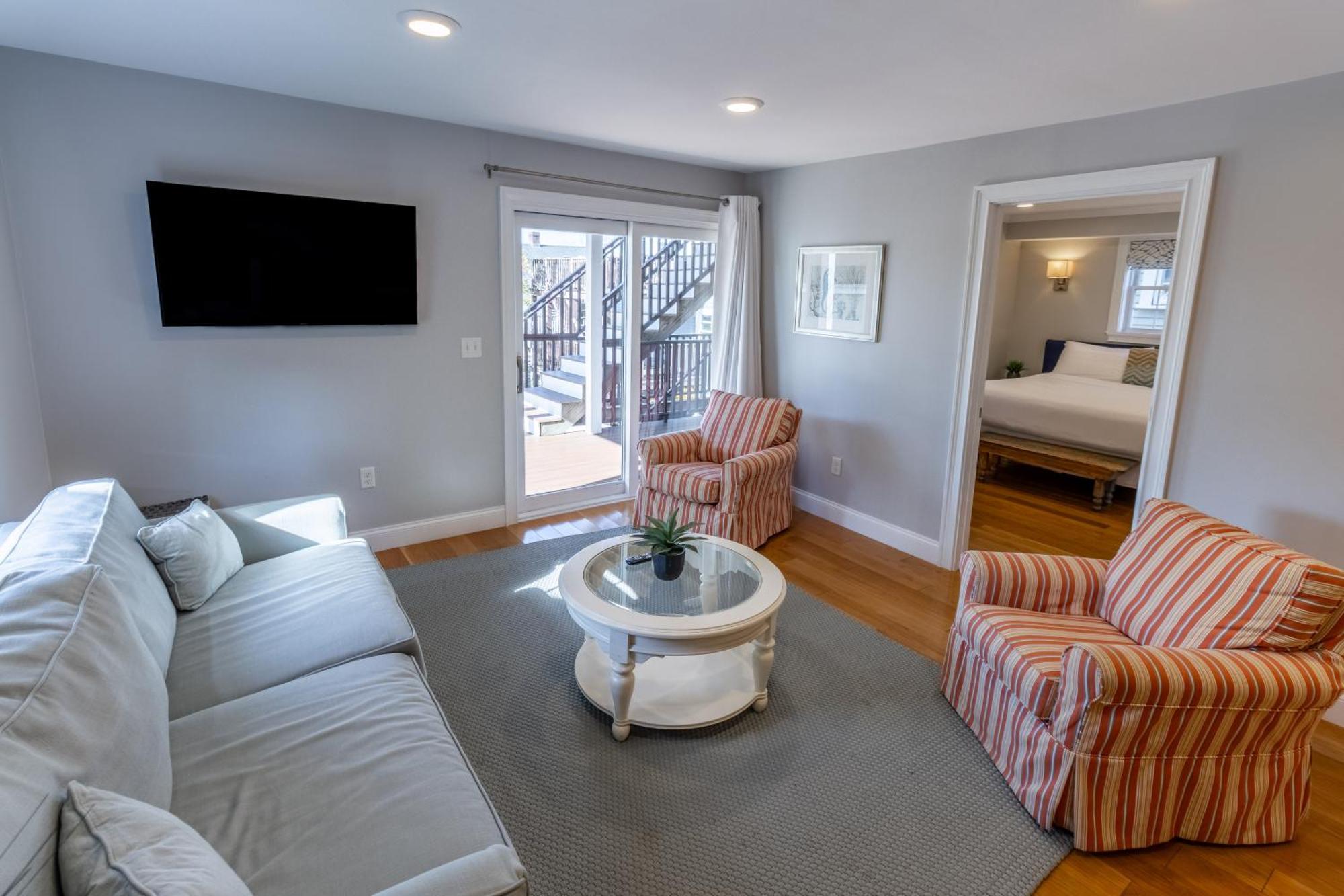 The Newport Lofts - 617 Thames Street Apartment ภายนอก รูปภาพ