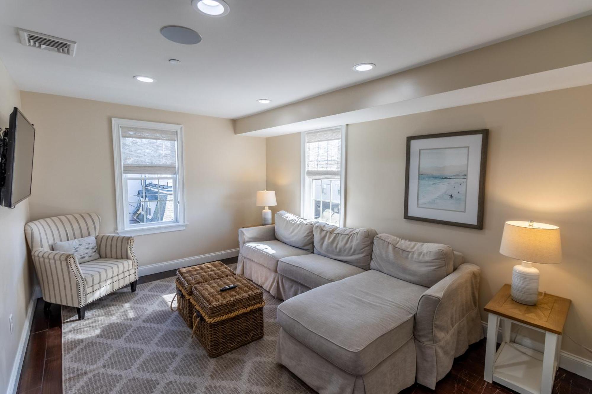 The Newport Lofts - 617 Thames Street Apartment ภายนอก รูปภาพ