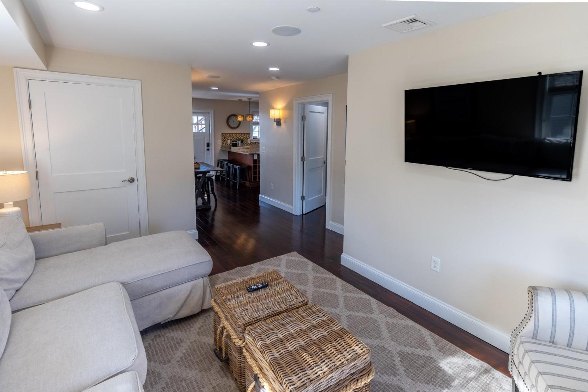 The Newport Lofts - 617 Thames Street Apartment ภายนอก รูปภาพ